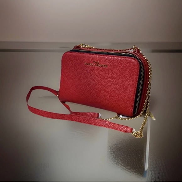 Marc Jacobs The Leather Crossbody Bag Deep Red With Gold Chain Strap - Picture 5 of 13